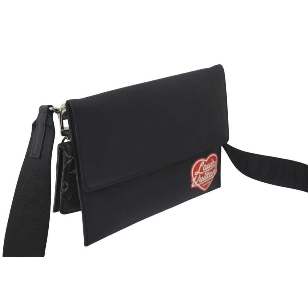 Louis Vuitton NIGO Shoulder Bag Drip Trio Pouch Black - Picture 4 of 9